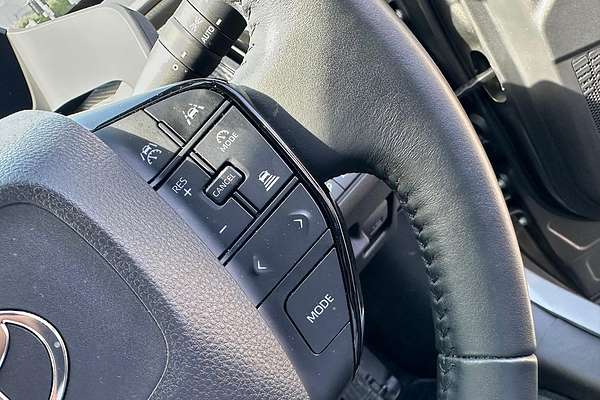 2024 Toyota bZ4X YEAM15R