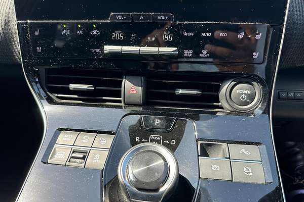 2024 Toyota bZ4X YEAM15R