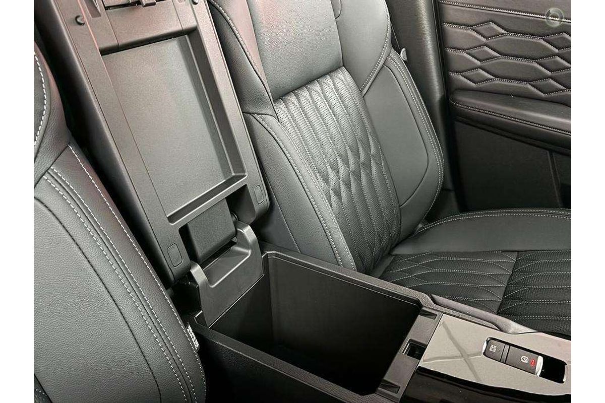 2025 Mitsubishi Outlander Exceed ZM