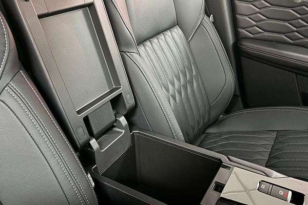 2025 Mitsubishi Outlander Exceed ZM