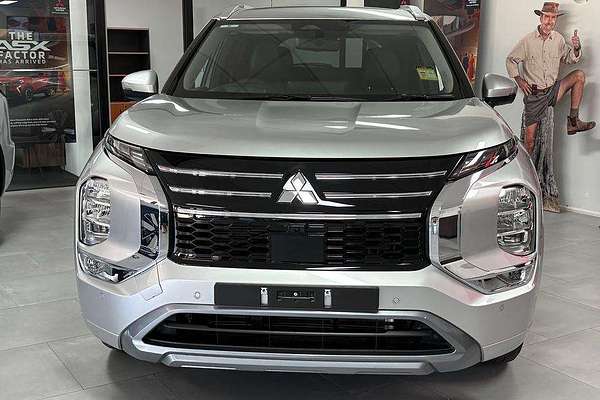 2025 Mitsubishi Outlander Exceed ZM