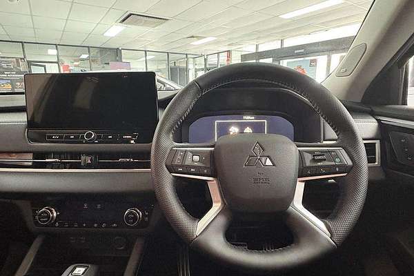 2025 Mitsubishi Outlander Exceed ZM