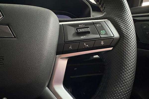 2025 Mitsubishi Outlander Exceed ZM