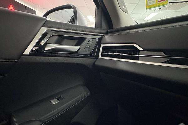 2025 Mitsubishi Outlander Exceed ZM