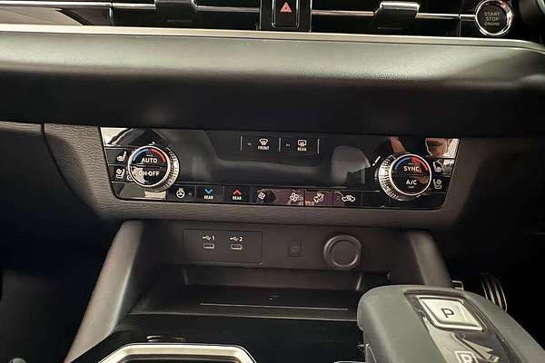 2025 Mitsubishi Outlander Exceed ZM