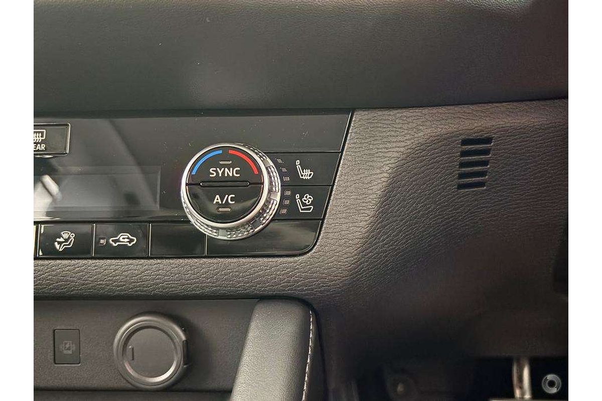 2025 Mitsubishi Outlander Exceed ZM