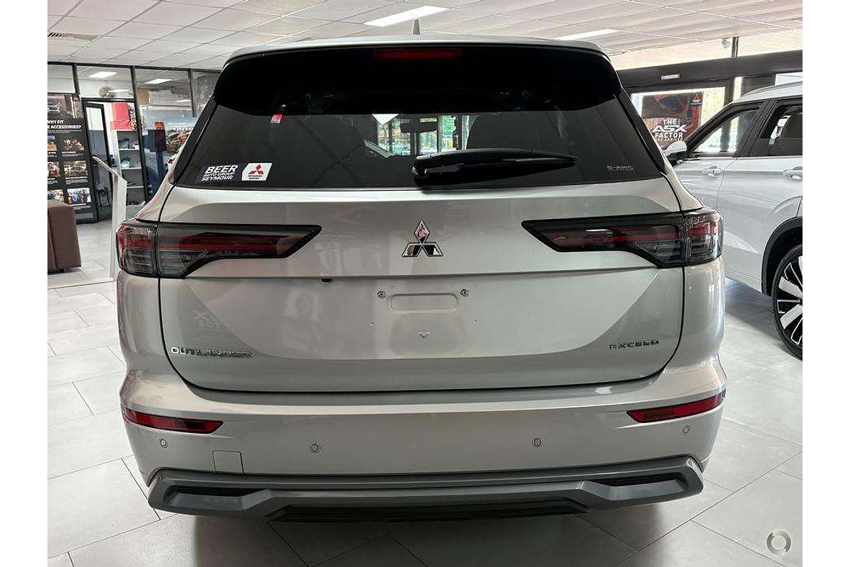 2025 Mitsubishi Outlander Exceed ZM