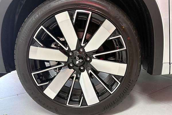 2025 Mitsubishi Outlander Exceed ZM