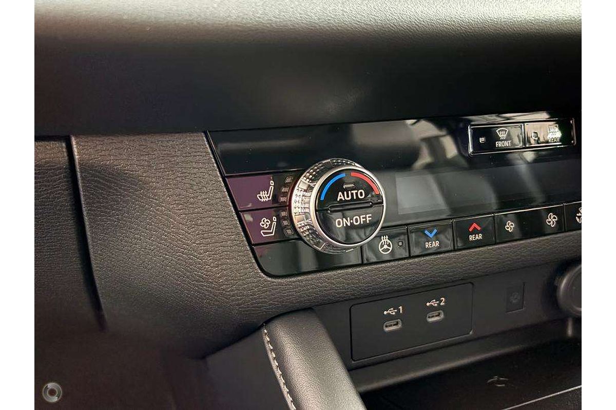 2025 Mitsubishi Outlander Exceed ZM