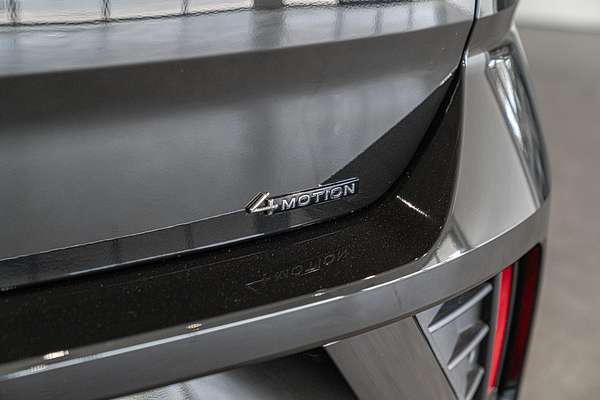 2025 Volkswagen T-Roc 140TSI R-Line D11