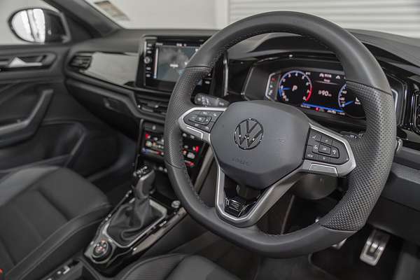 2025 Volkswagen T-Roc 140TSI R-Line D11