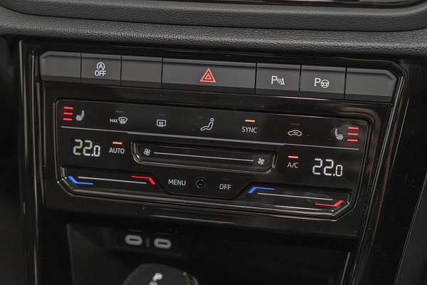 2025 Volkswagen T-Roc 140TSI R-Line D11