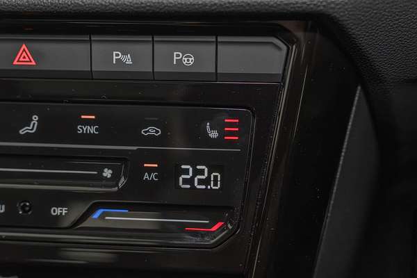 2025 Volkswagen T-Roc 140TSI R-Line D11