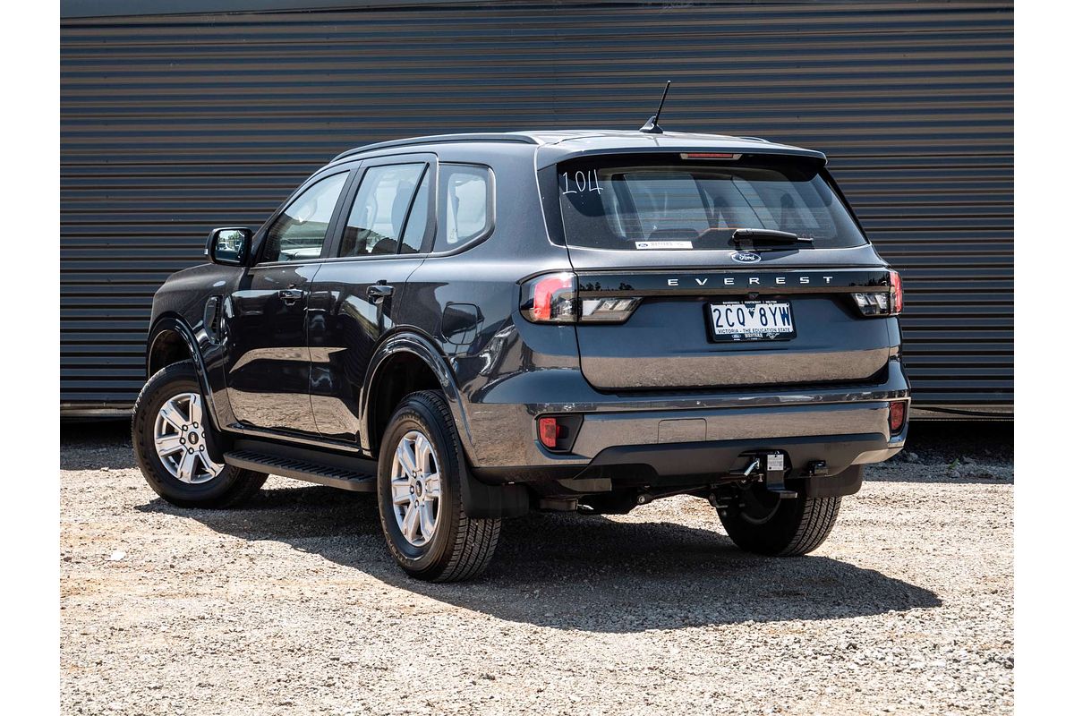 2025 Ford Everest Ambiente 2.0L
