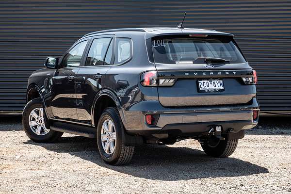 2025 Ford Everest Ambiente 2.0L