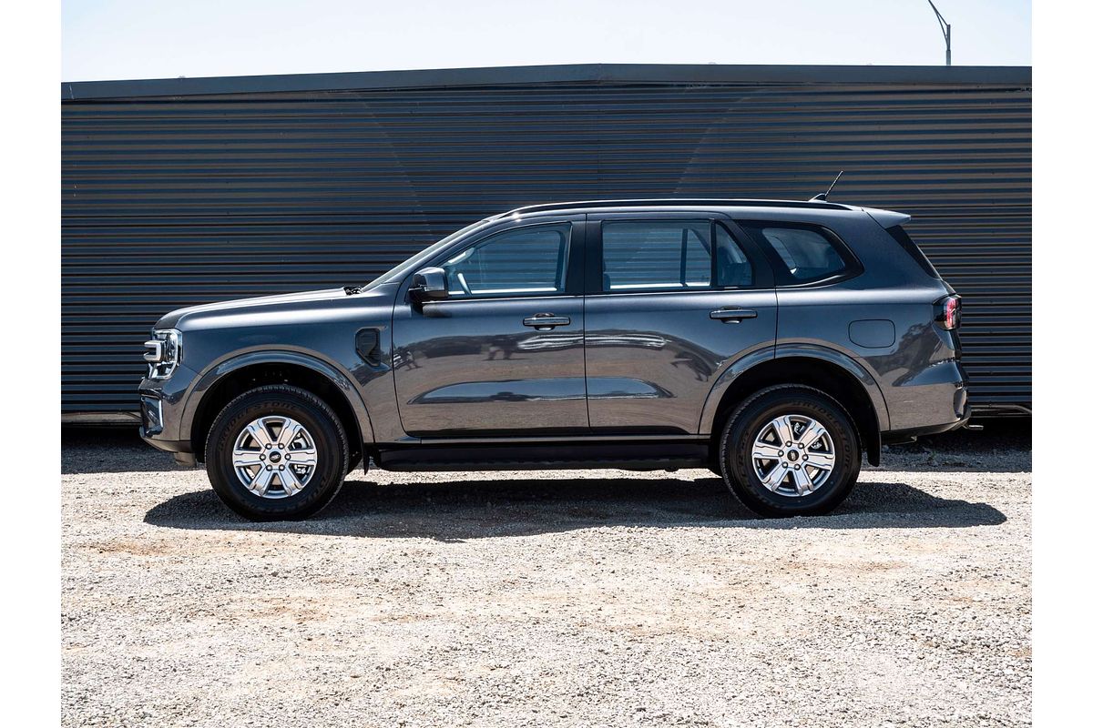 2025 Ford Everest Ambiente 2.0L