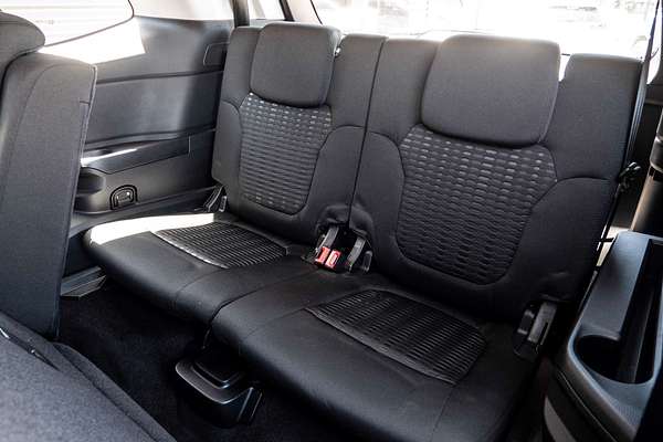 2025 Ford Everest Ambiente 2.0L