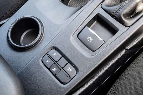 2025 Ford Everest Ambiente 2.0L