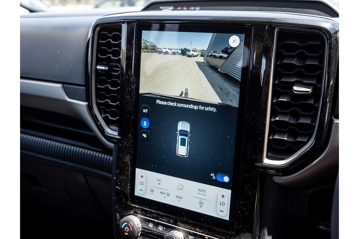 2025 Ford Everest Ambiente 2.0L