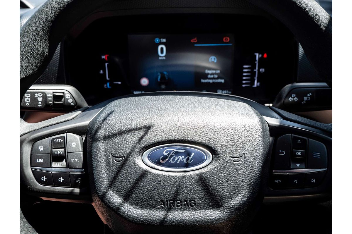 2025 Ford Everest Ambiente 2.0L