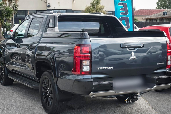 2025 Mitsubishi Triton GSR MV 4X4