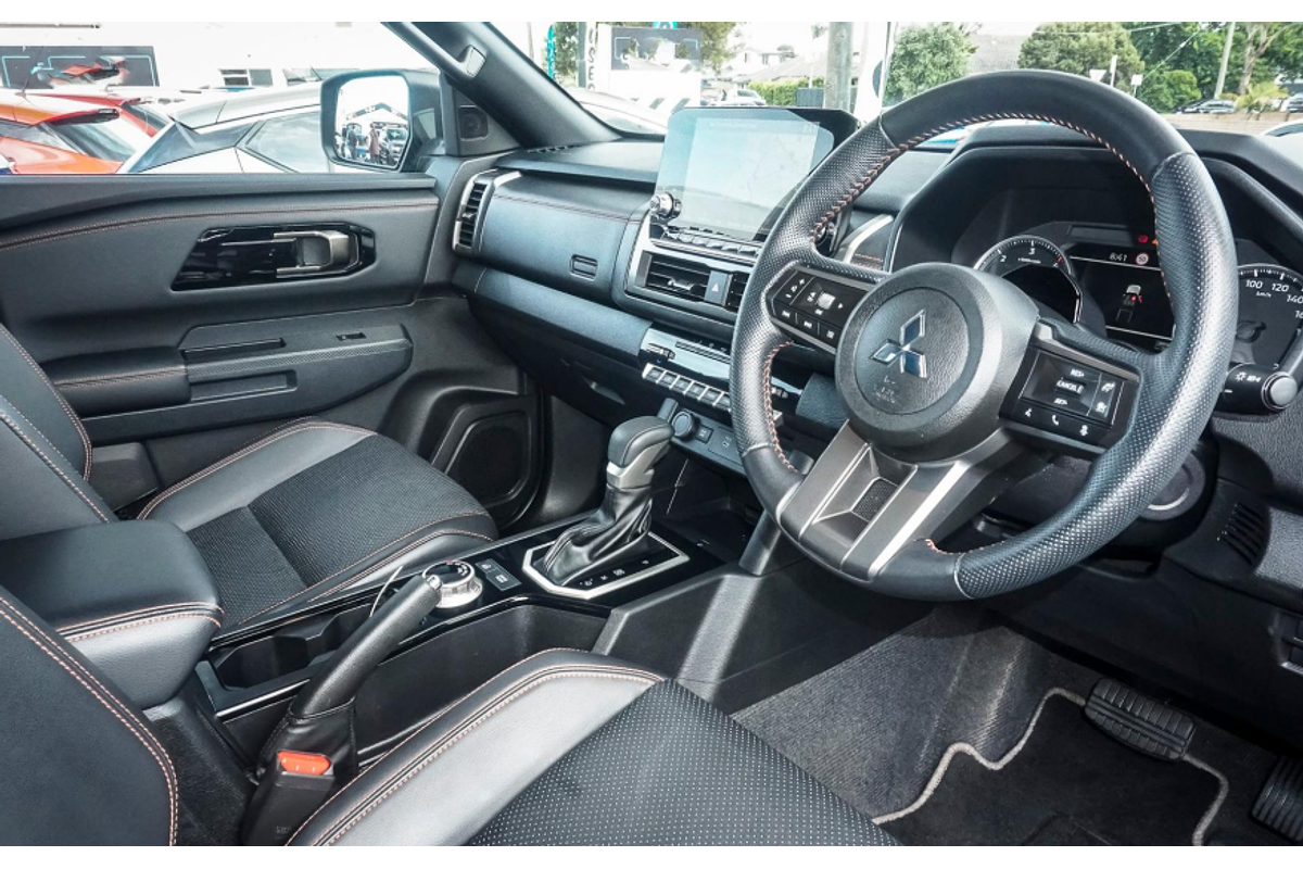 2025 Mitsubishi Triton GSR MV 4X4