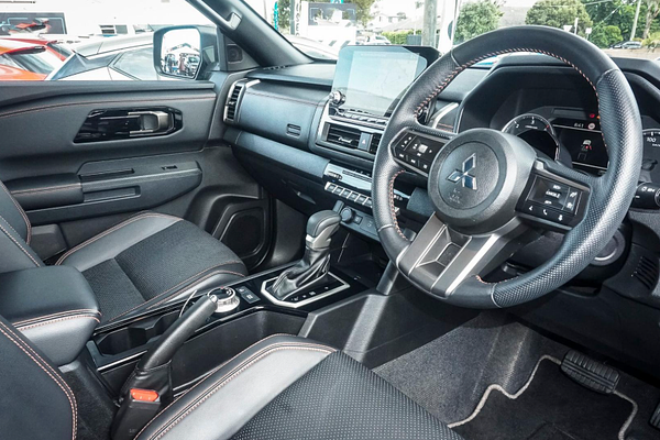2025 Mitsubishi Triton GSR MV 4X4