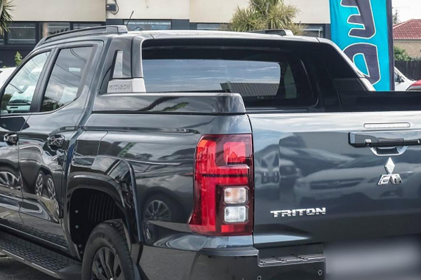 2025 Mitsubishi Triton GSR MV 4X4