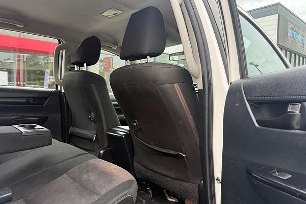 2018 Toyota Hilux SR GUN126R 4X4