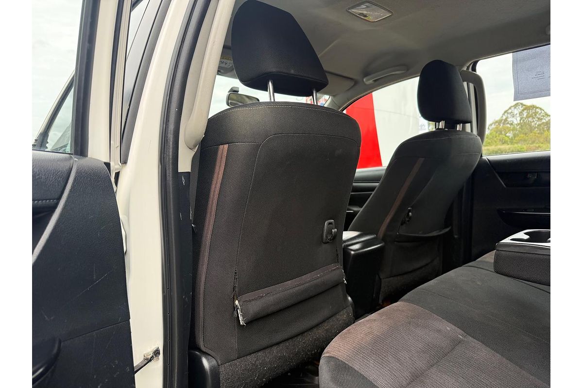 2018 Toyota Hilux SR GUN126R 4X4