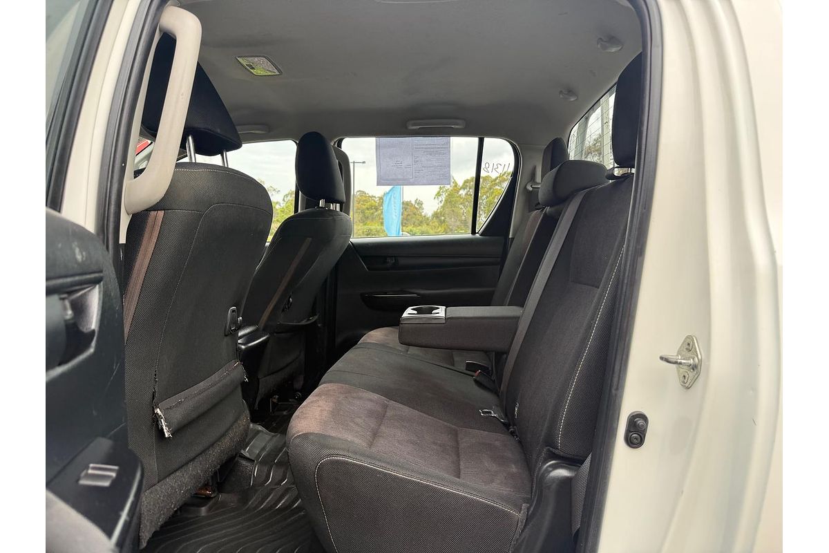 2018 Toyota Hilux SR GUN126R 4X4