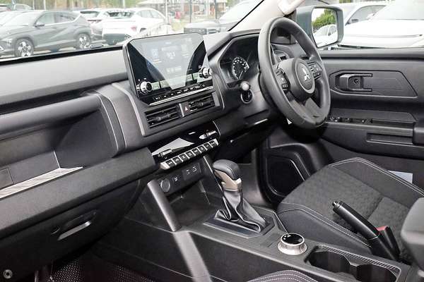 2025 Mitsubishi Triton GLX+ MV 4X4