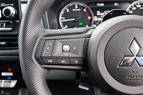 2025 Mitsubishi Triton GLX+ MV 4X4