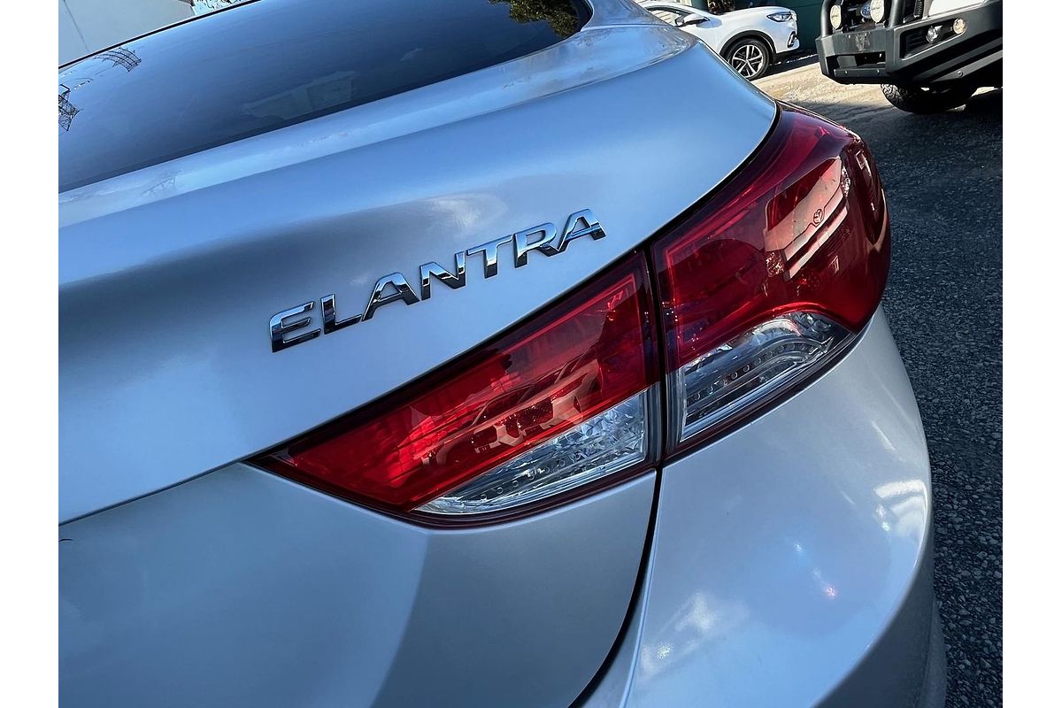 2013 Hyundai Elantra Active MD2