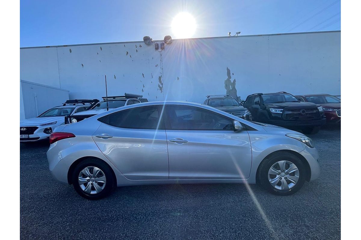 2013 Hyundai Elantra Active MD2