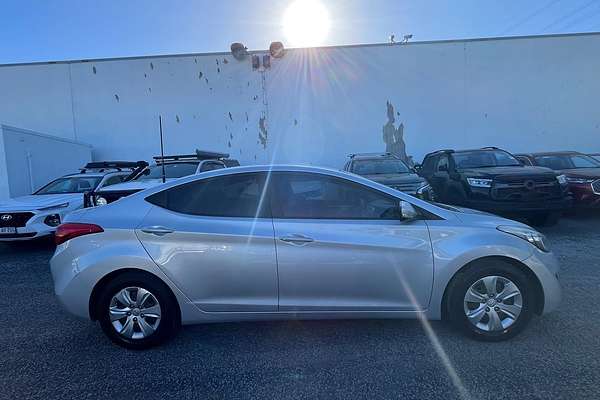 2013 Hyundai Elantra Active MD2