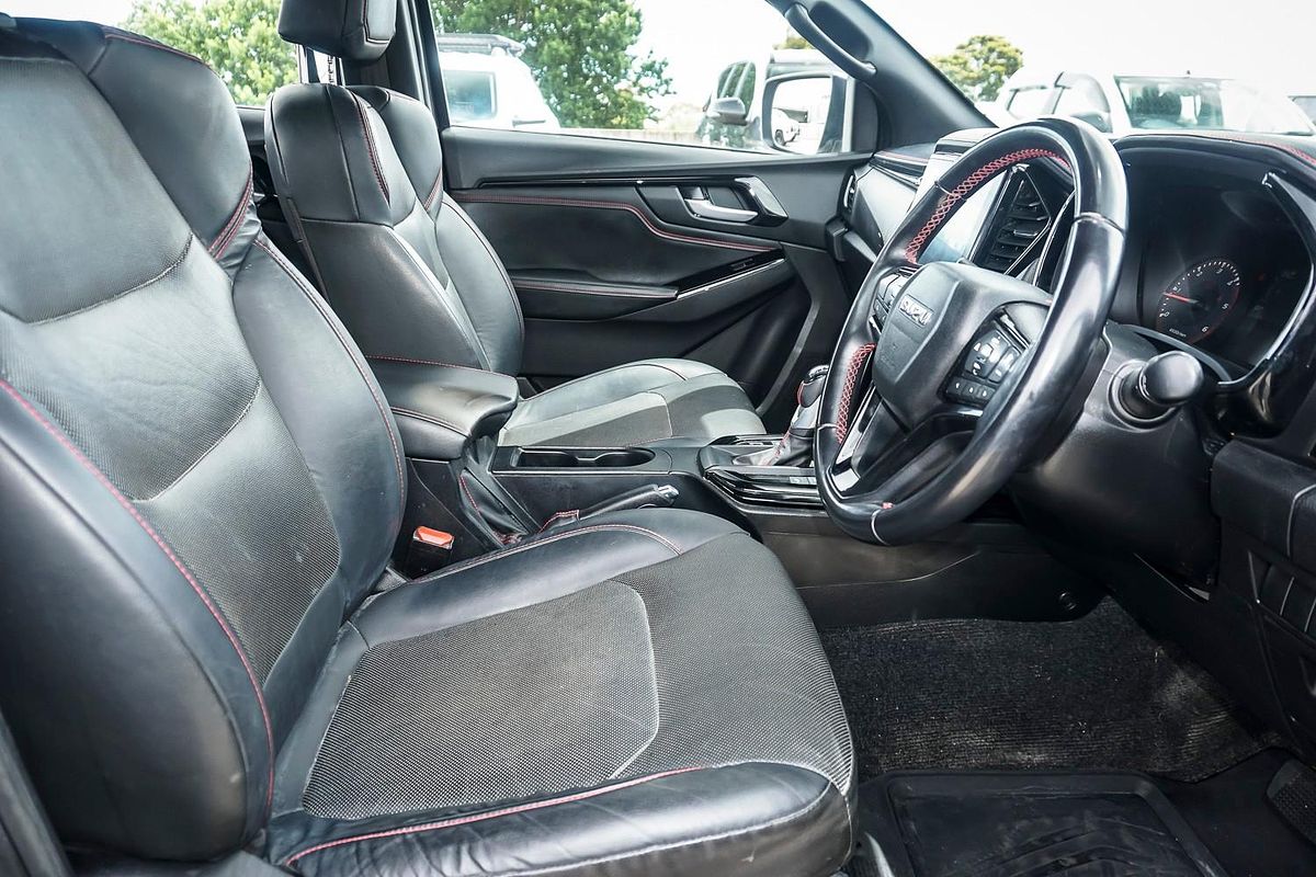 2022 Isuzu D-MAX X-TERRAIN 4X4