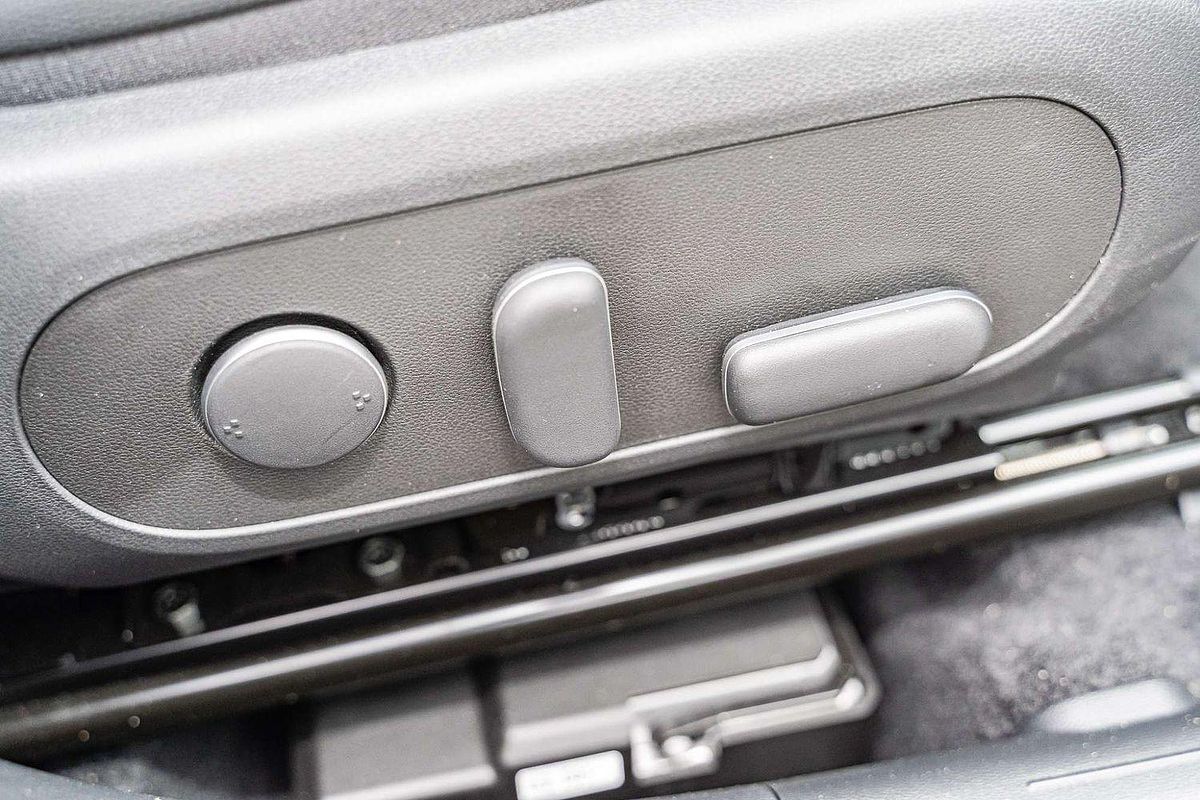 2025 Hyundai Kona Hybrid Elite SX2.V3