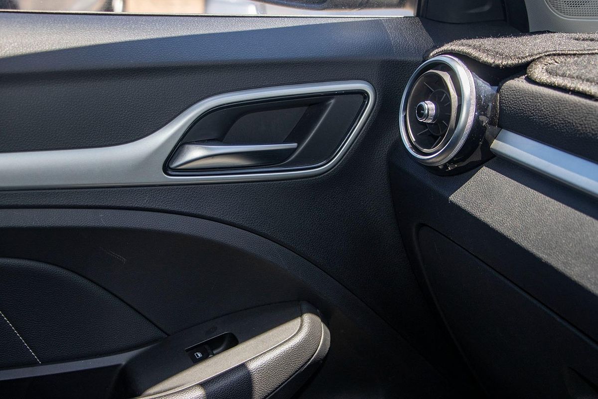 2022 MG ZS Excite AZS1