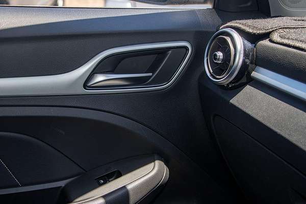 2022 MG ZS Excite AZS1