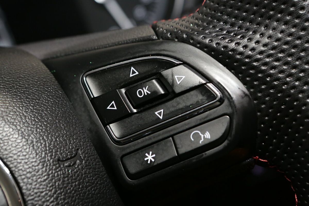 2024 MG HS Vibe SAS23