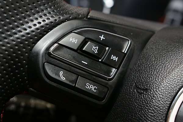 2024 MG HS Vibe SAS23