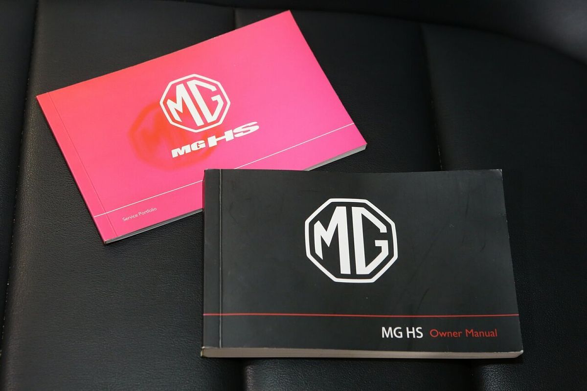 2024 MG HS Vibe SAS23