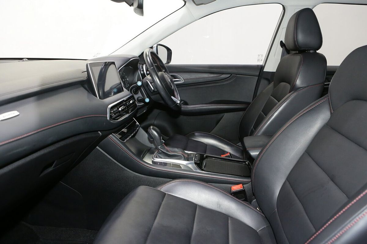 2023 MG HS Excite SAS23