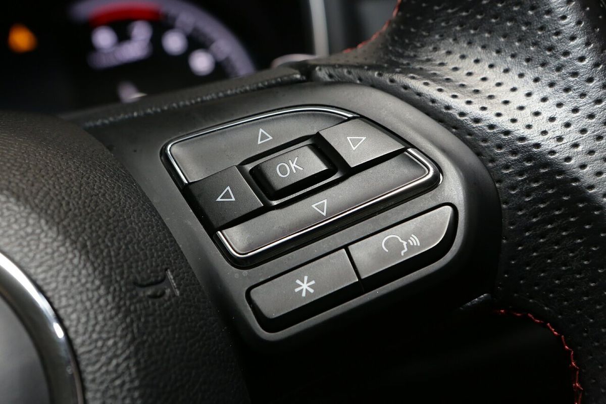 2023 MG HS Excite SAS23