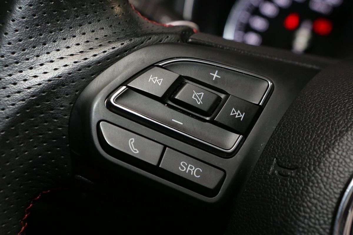 2023 MG HS Excite SAS23