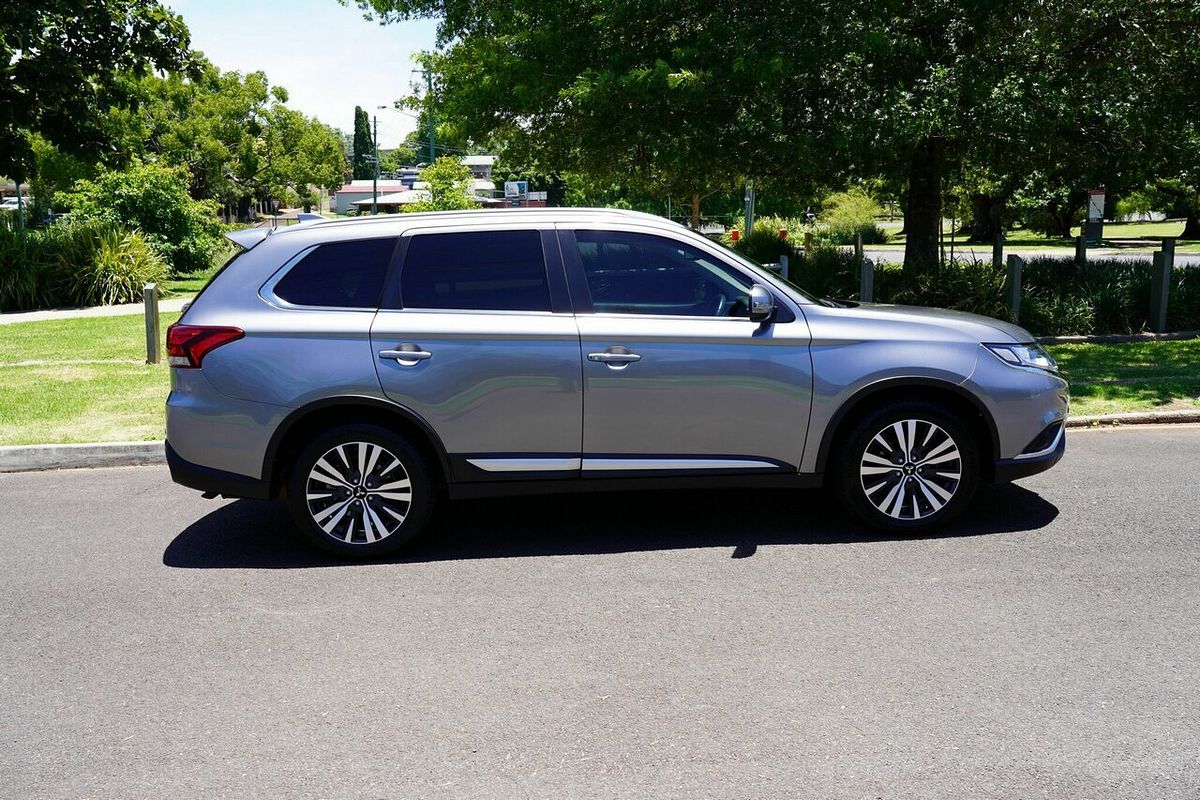 2020 Mitsubishi Outlander LS ZL