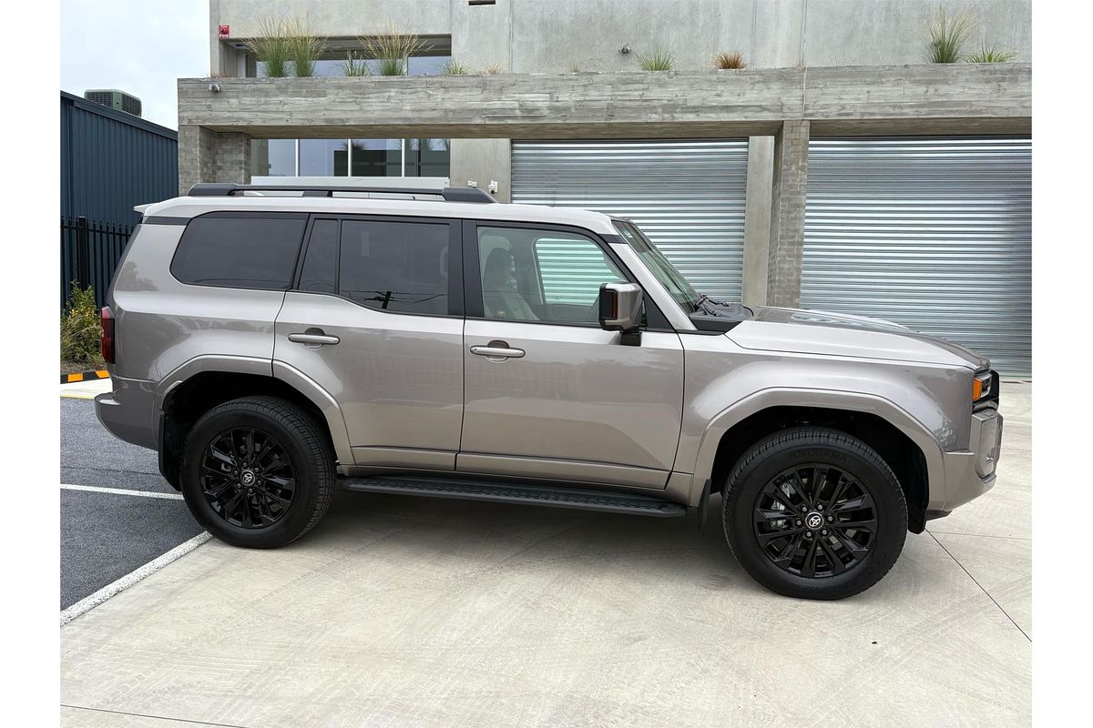 2025 Toyota Landcruiser Prado VX GDJ251R