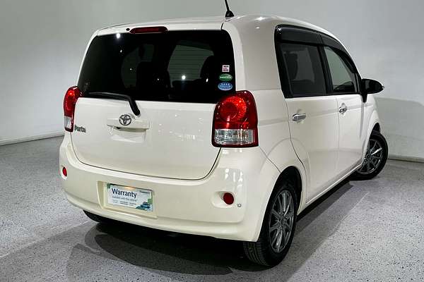 2014 Toyota porte (No Badge) NCP141