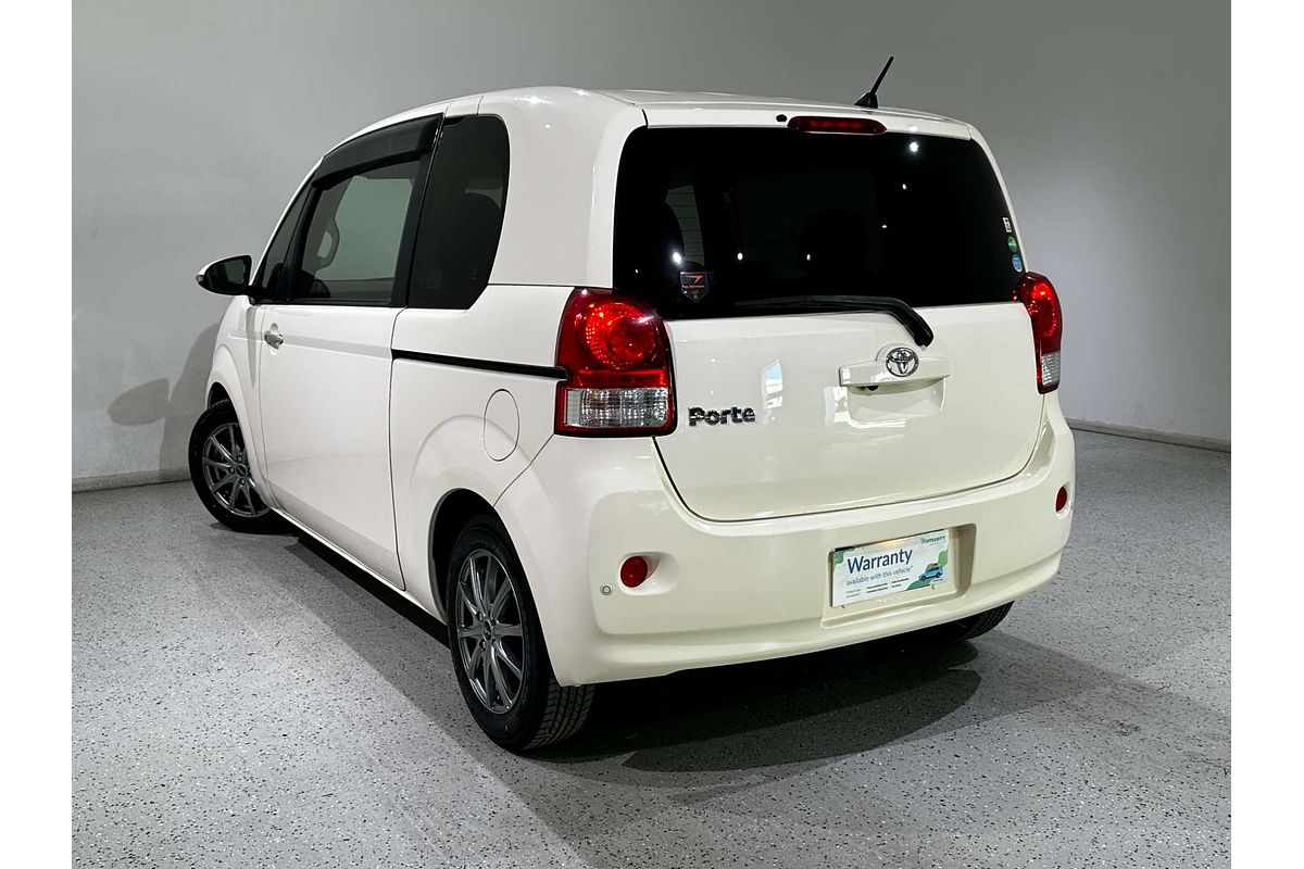 2014 Toyota porte (No Badge) NCP141